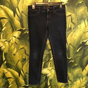 DL1961 EMMA in CELLAR